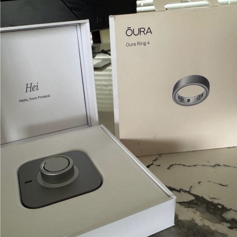 Oura Ring — Brushed Silver